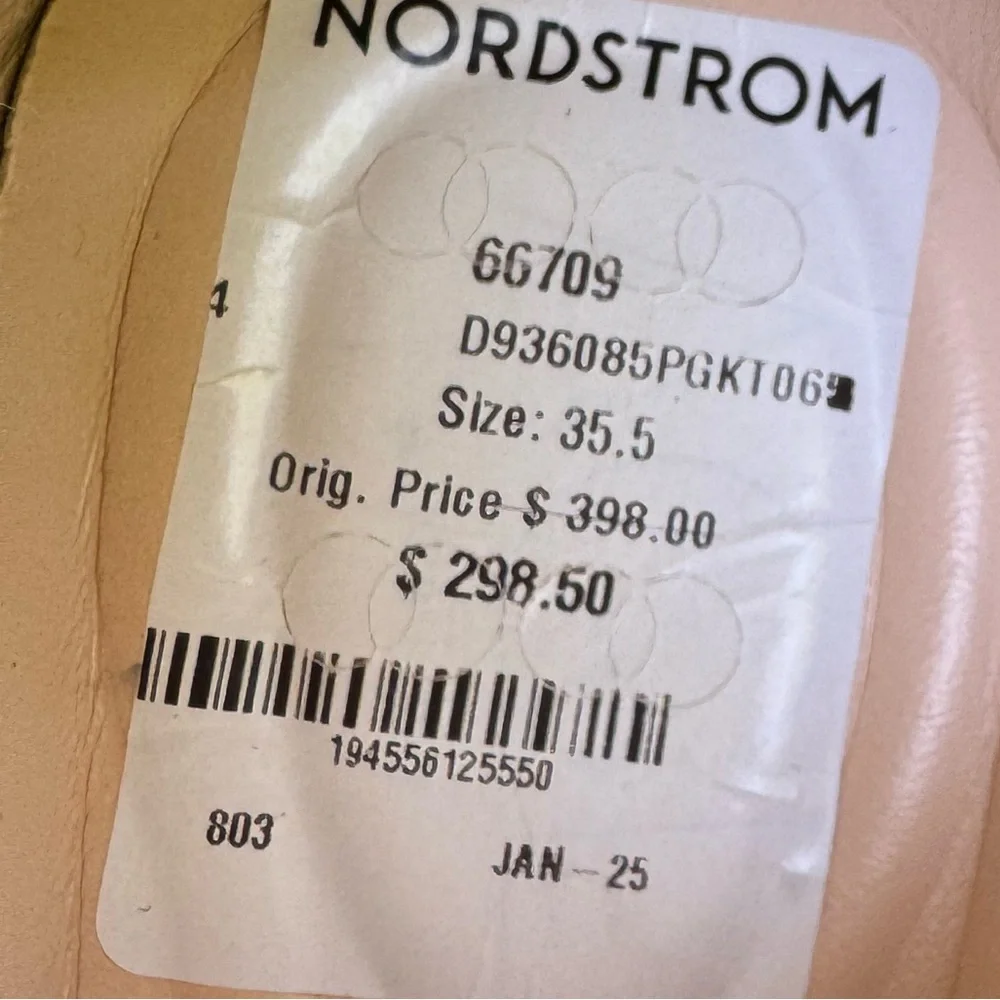 AGL Sade Spring White Flower Cut Out Sneaker $425 size 35.5 US 5.5 leather